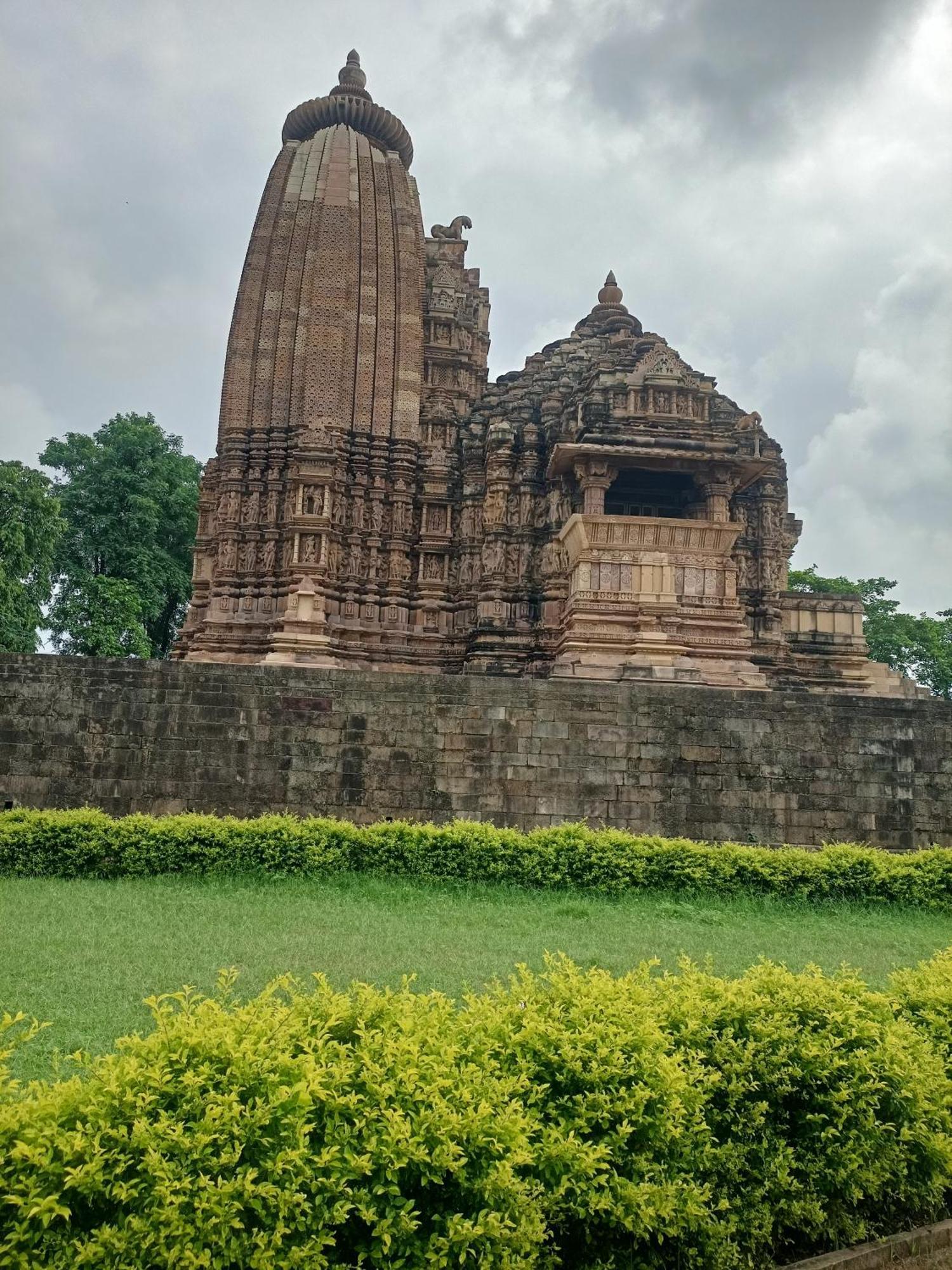 Khajuraho Dreams Homestay Екстер'єр фото