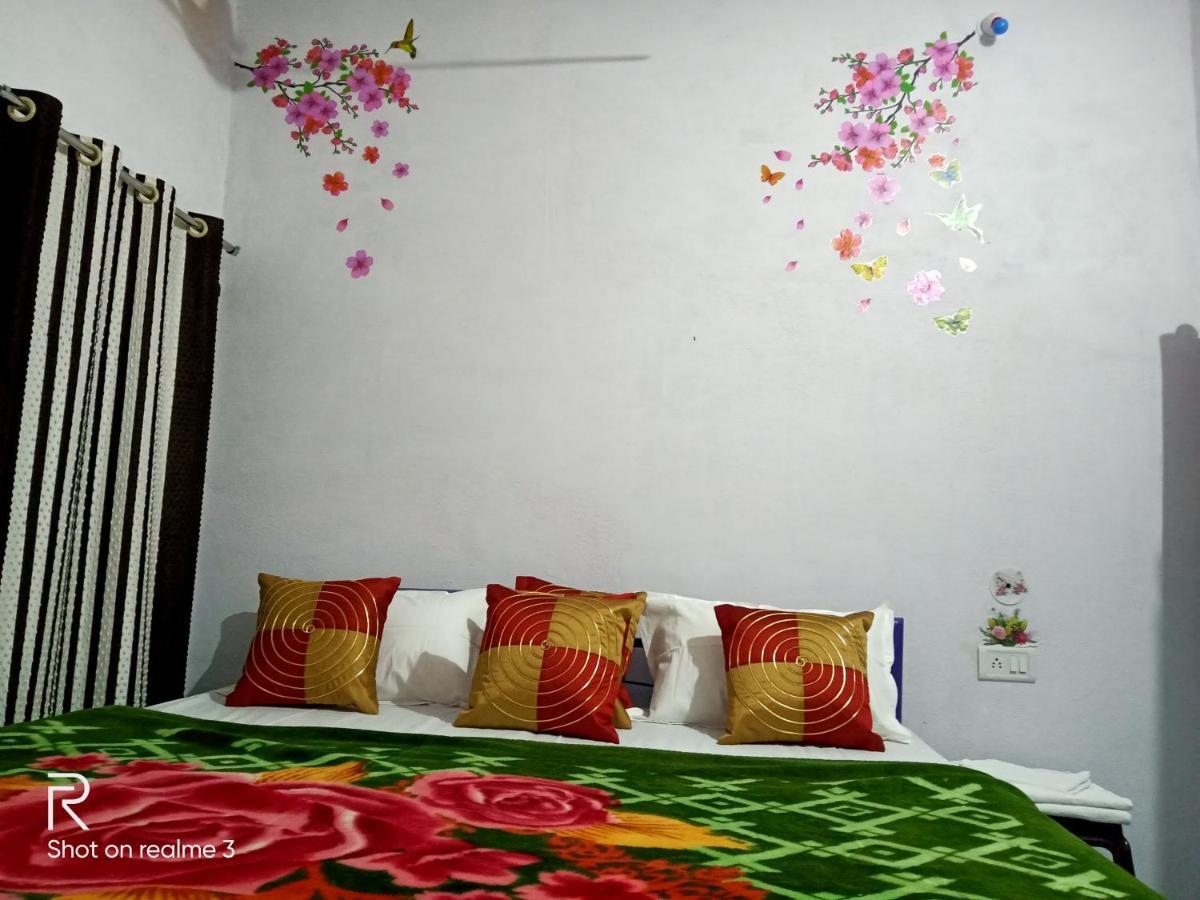Khajuraho Dreams Homestay Екстер'єр фото